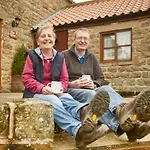 Holiday home Experience The Peace & Quiet In The North York Moors At Rawcliffe House Farm *