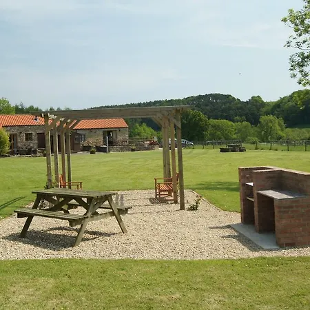 Dom wakacyjny Experience The Peace & Quiet In The North York Moors At Rawcliffe House Farm Pickering