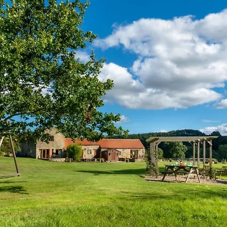 Experience The Peace & Quiet In The North York Moors At Rawcliffe House Farm Pickering