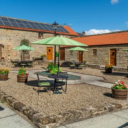 Tatil Evi Experience The Peace & Quiet In The North York Moors At Rawcliffe House Farm