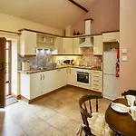 Casa vacanze Experience The Peace & Quiet In The North York Moors At Rawcliffe House Farm Pickering
